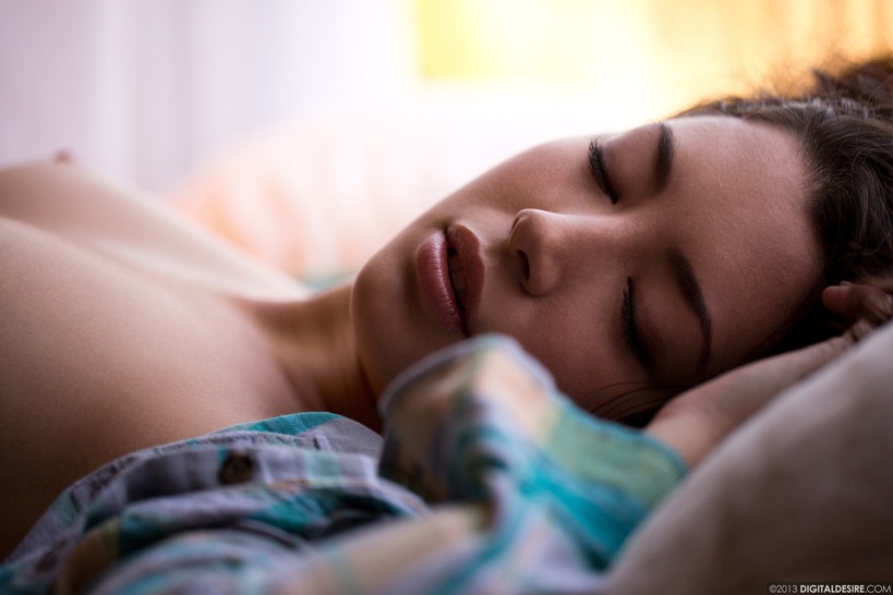 Hot Brunette Daizy Haze 16