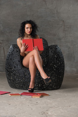 Natural Babe Yulianna