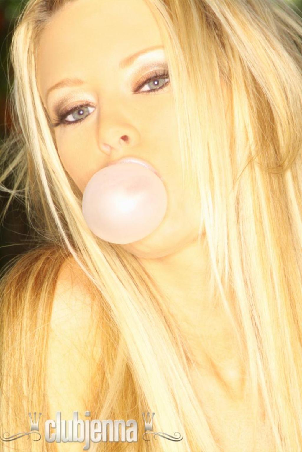 Jenna Jameson Pink Bra 09