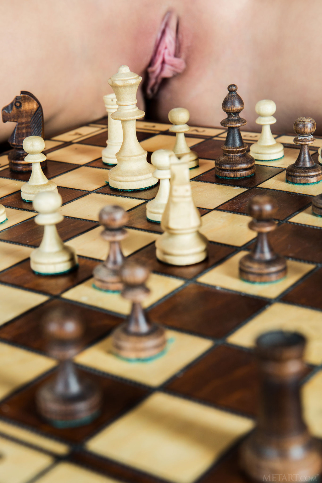 Buxom Russian babe Evita Lima 09