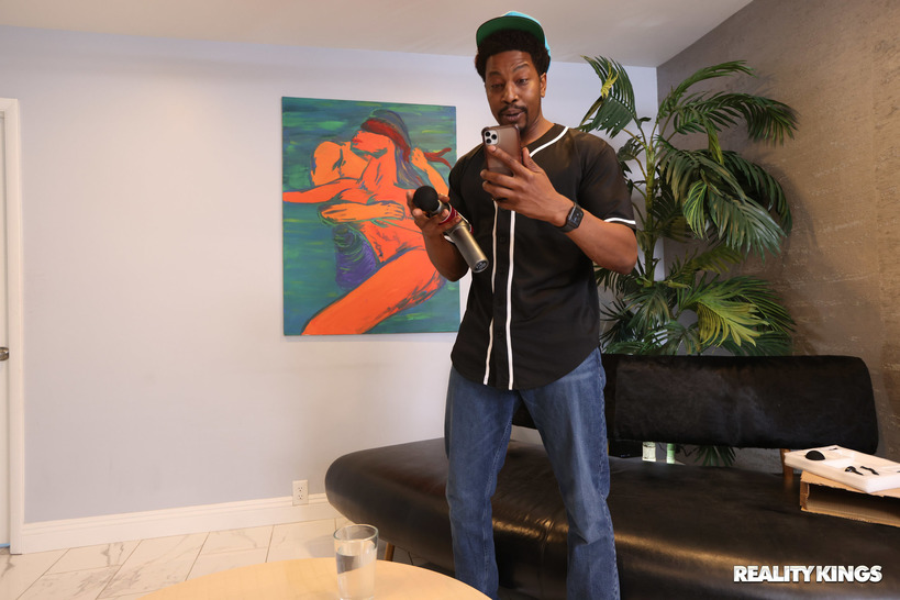 Massage Gun Squirt 07